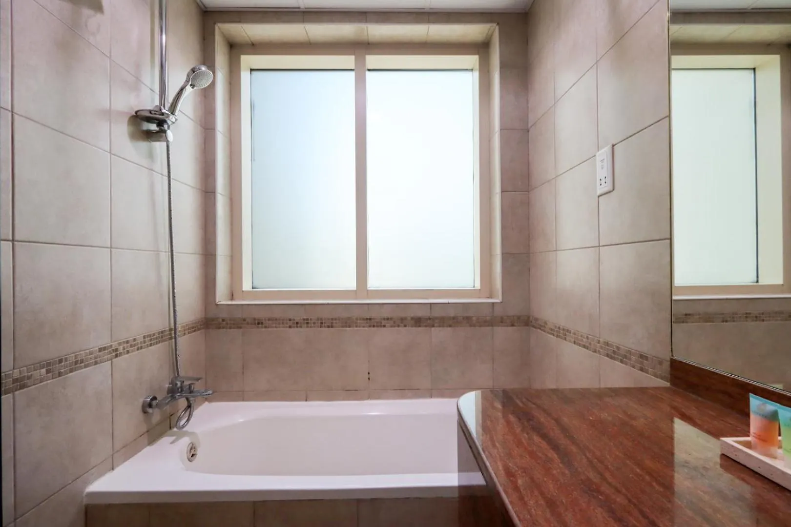 Livbnb Suites - Modern Studio In Dubai Marina United Arab Emirates